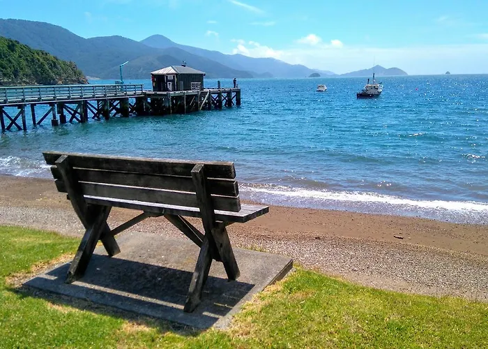 French Pass Beachfront Villas