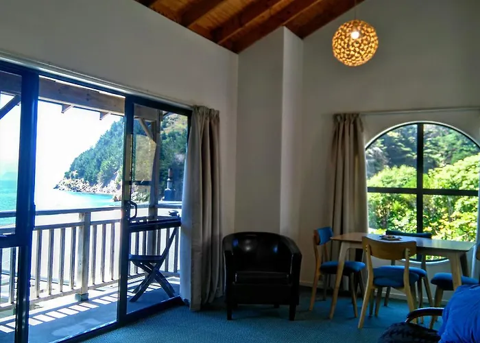 French Pass Beachfront Villas
